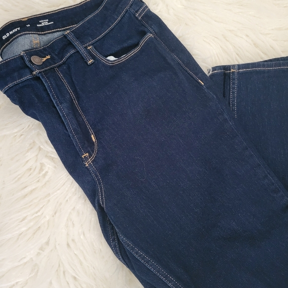 Old Navy Wow Straight Leg Jeans - Picture 8 of 8